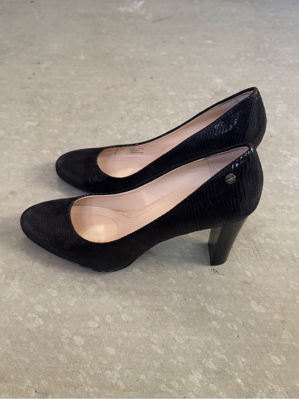Calvin Klein Olive2 Black Pearlized Reptile Print Block Heel Pumps Size 8.5
